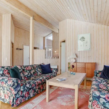 Holiday home Sakarias - 800m From The Sea In Bornholm By Interhome